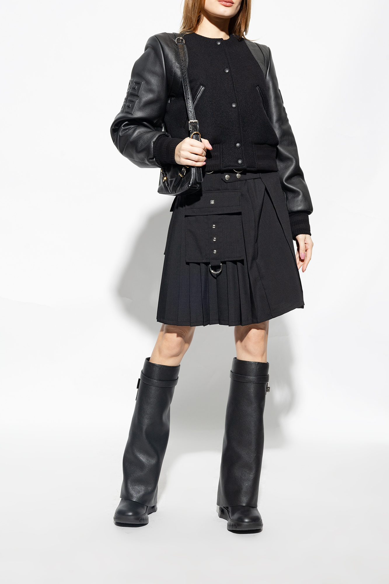 新品未使用✨本物GIVENCHY✨ 靴下✨黒白2足セット‼️激安‼️ GIVENCHY Calfskin Snakeskin Print Wedge Platform Booties 40